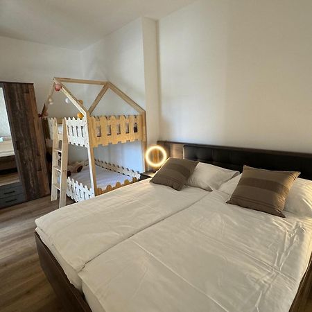 Srbska Kamenice 22 Екстериор снимка
